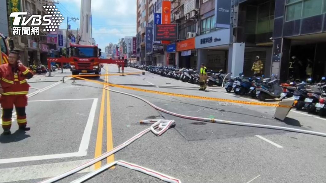 周邊道路已封鎖。(圖/TVBS)