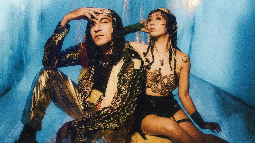 認識半年就閃婚！女歌手曬超帥另一半　「愛的結晶」曝光了