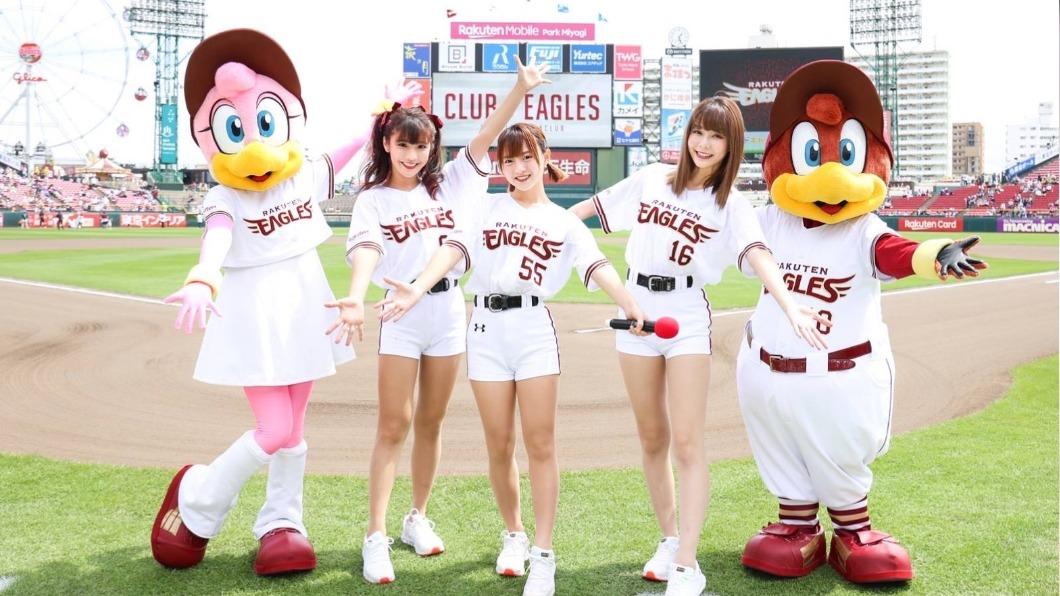 樂天女孩受邀前往日本仙台,在當地造成轟動。(圖/樂天女孩提供)