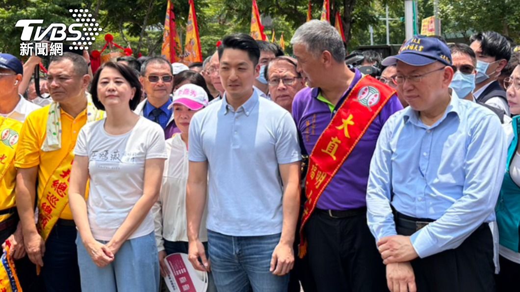 台北市長蔣萬安、民眾黨主席柯文哲今(25)日同台。(圖/林至柔攝)