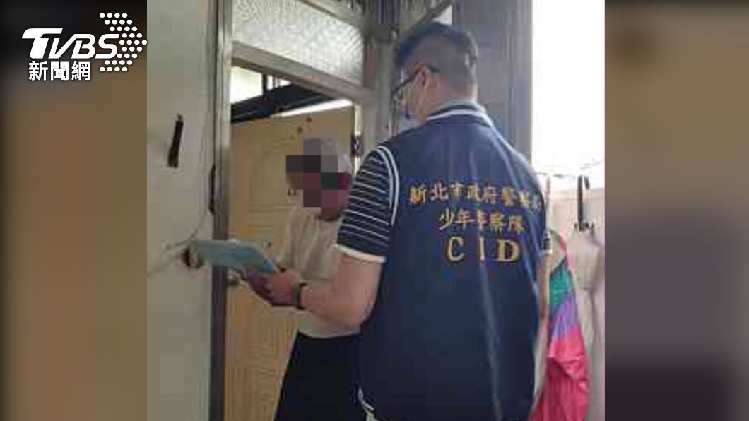 陳韋綱在111年間，主動尋獲兒童及少年失蹤人口共16件，獲選該年度少年保護工作績優員警。（圖／TVBS）