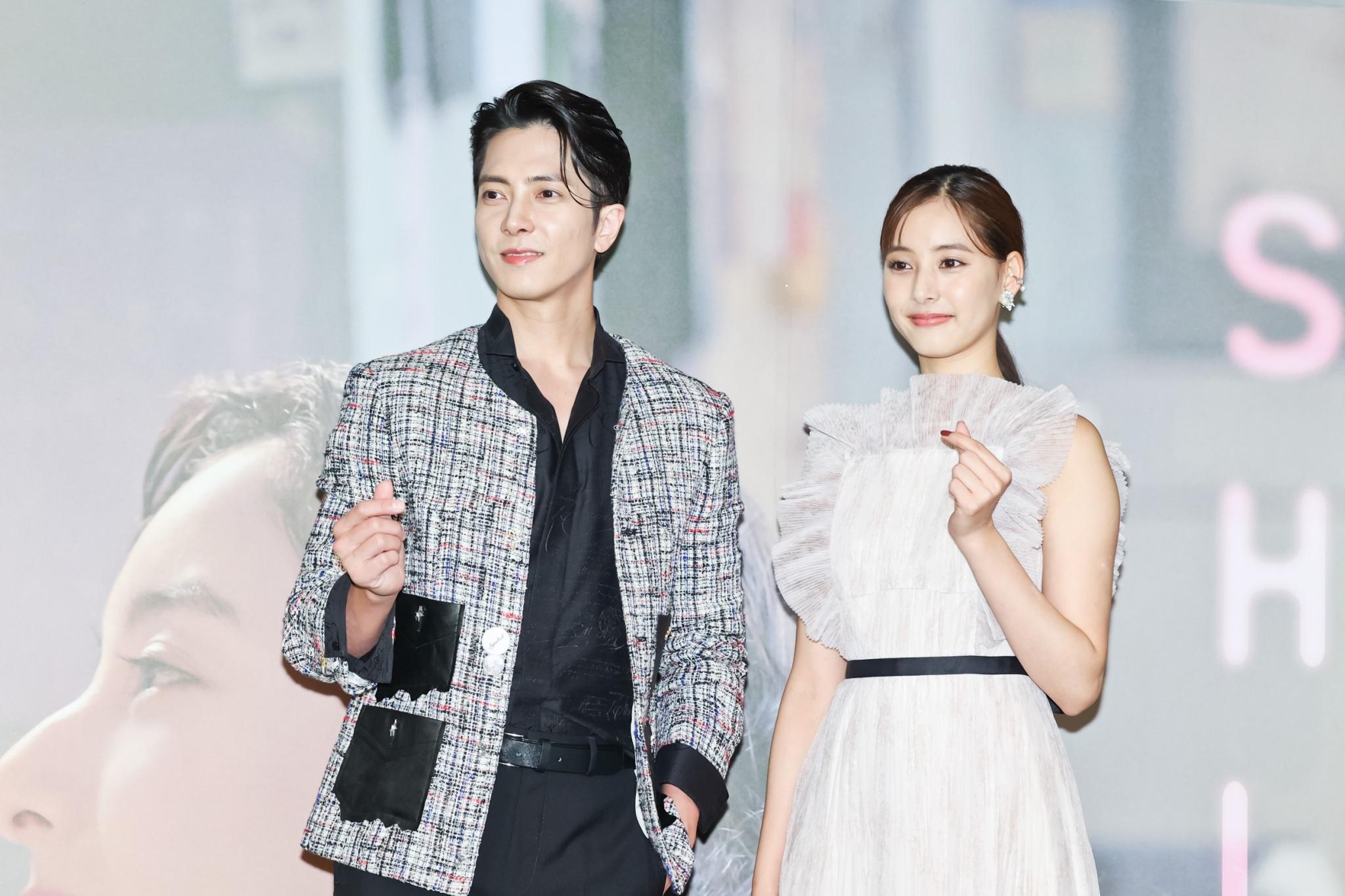 山下智久(左)、新木優子都希望大家能帶心目中重要的那個人一起欣賞本片。(圖/趙世平攝)