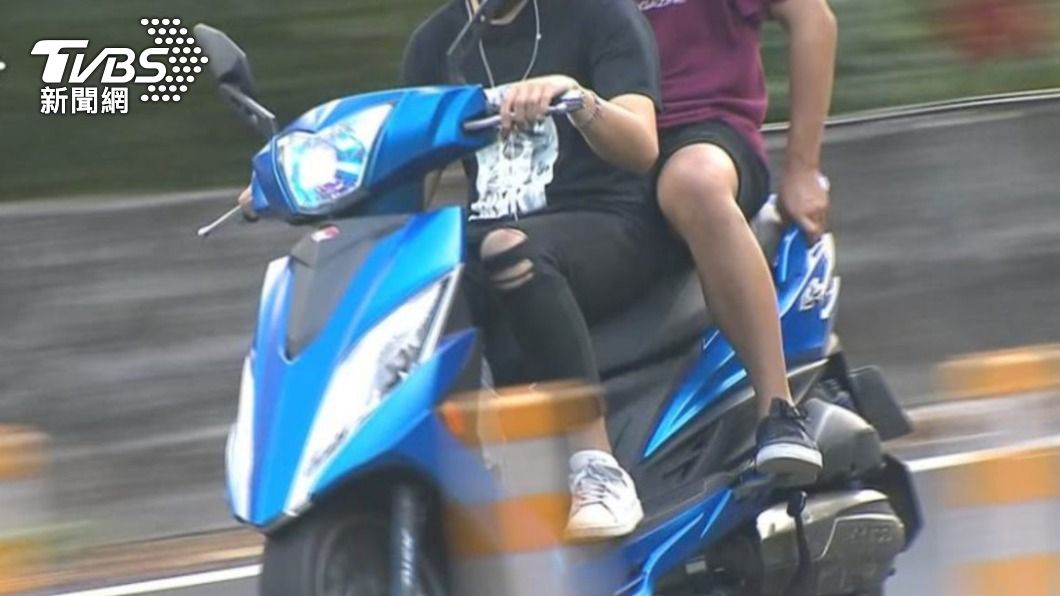天氣炎熱,許多民眾會穿短褲騎車。(示意圖/TVBS資料畫面)