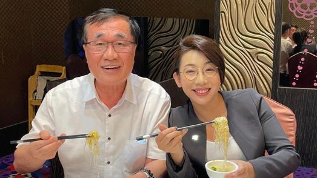 不氣了?李四川PO出與民眾黨「她」的合照:該說的話都說了