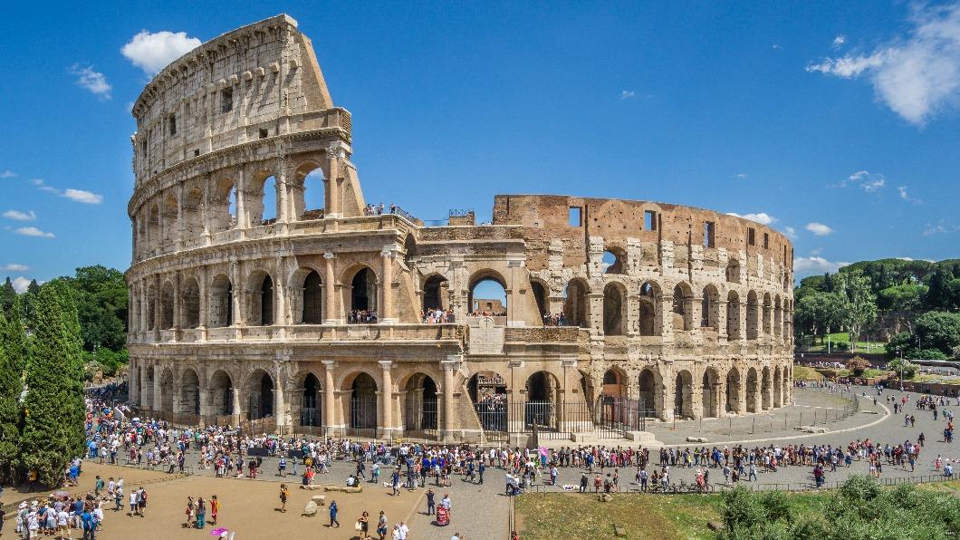 羅馬競技場(Colosseum)是世界新七大奇蹟之一。(圖/翻攝自history.com)