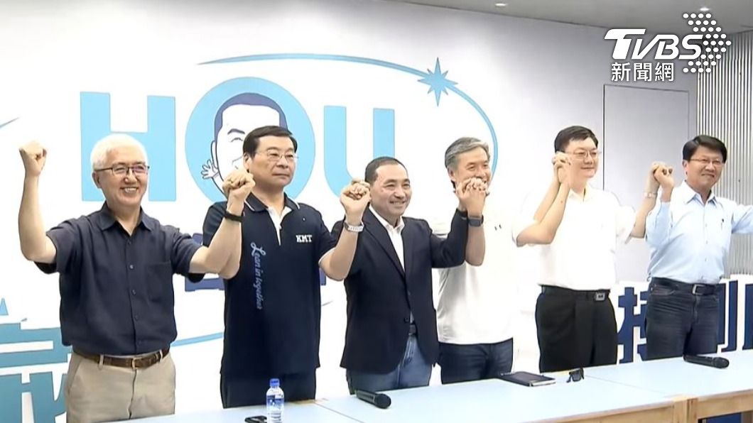 侯友宜公布競選辦公室幹部。(圖/TVBS)