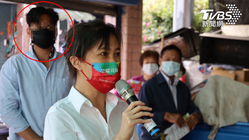 有片／護主畫面曝！谷辣斯選舉戰車站不穩　高壯隨扈秒出手