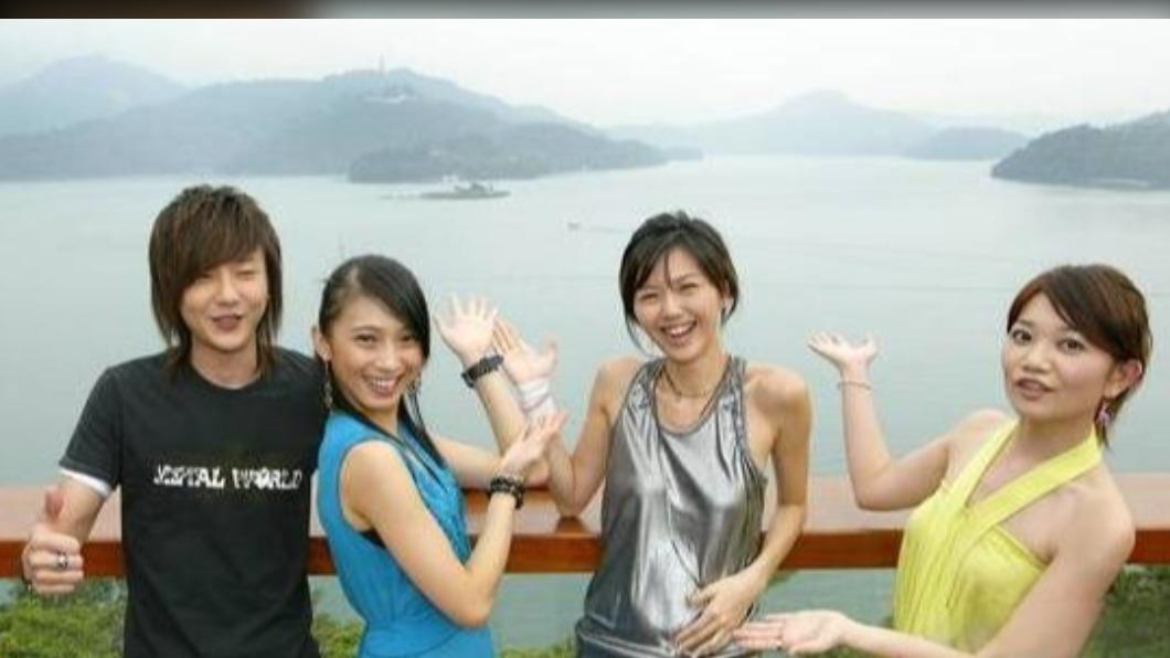 台灣歌壇經典!「3女星變歌后」舊照曝光 網淚:黃金年代