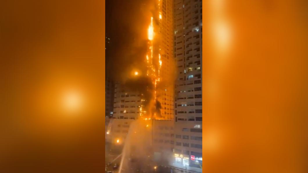 去年阿聯發生逾3千起火災，其中多達1,385起在住宅區。（圖／翻攝自《太陽報》）