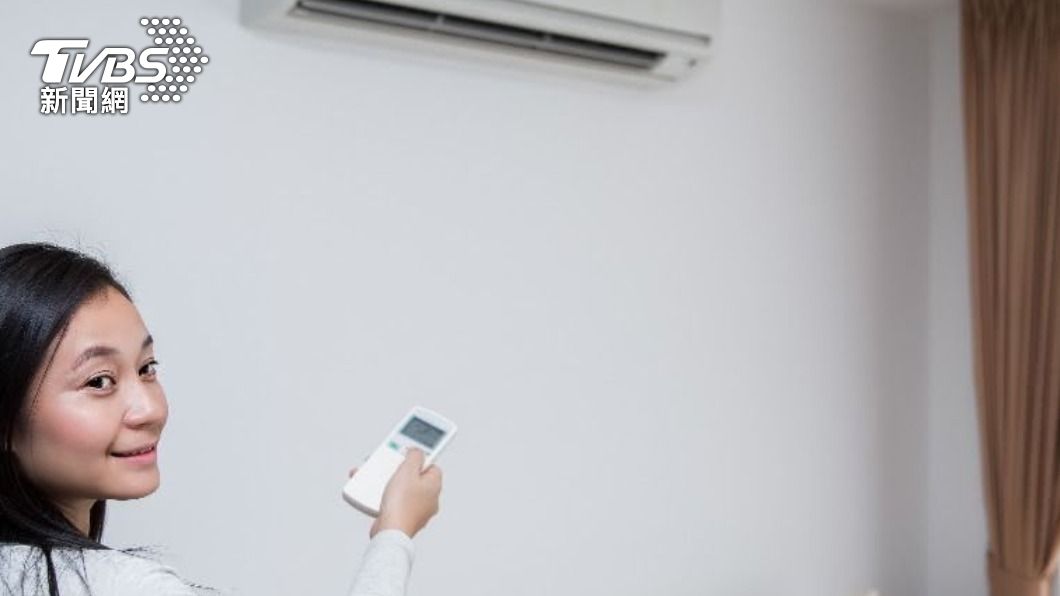 吹風吹到頭痛欲裂?7症狀恐是「冷氣病」 中醫7招趕走不適