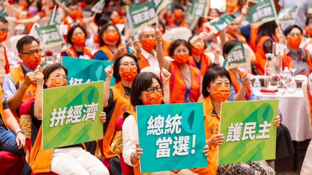 賴清德「全國記帳士後援會」昨日在台南成立。(圖/賴清德辦公室提供)