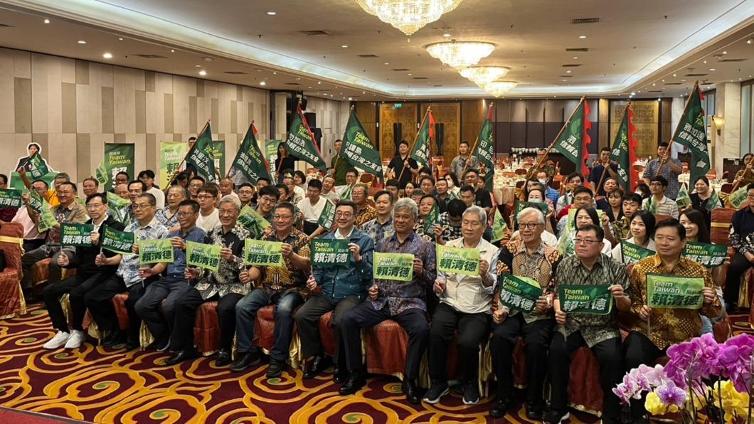 卓榮泰代賴清德跑遍東南亞 僑胞熱情狂問國內政壇動態