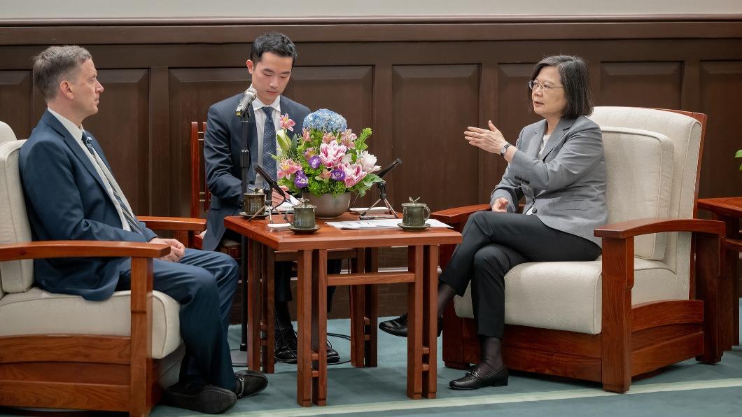 蔡英文接見華府智庫威爾遜國際學人中心訪問團。(圖/總統府提供)