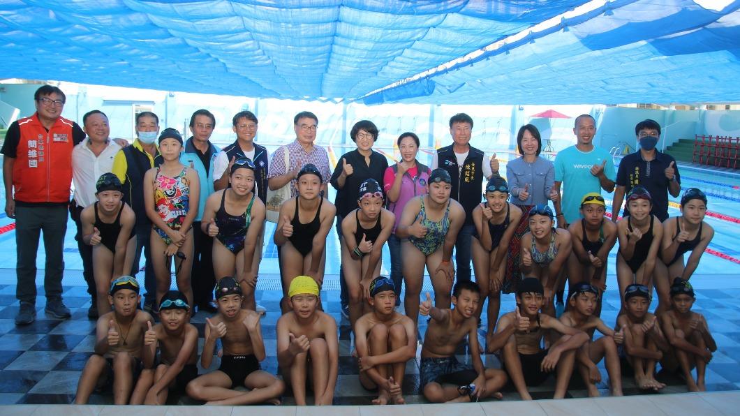 台東縣運動園區游泳池啟用 縣民終於可以游泳戲水消暑(圖/台東縣政府提供)