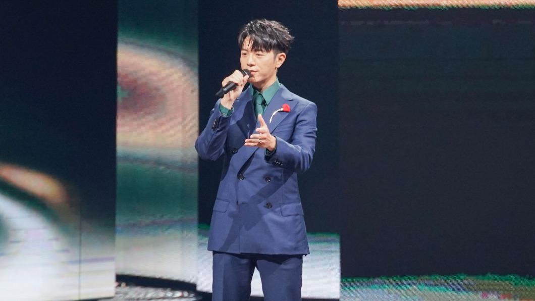 金曲頒獎典禮超時45分「鏡頭亂切被罵爆」 台視道歉:虛心檢討改進