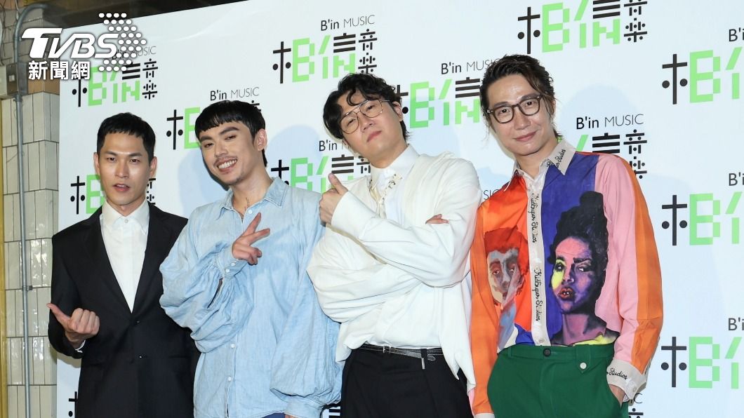 宇宙人和HUSH各自分享拿獎喜悅。（圖／趙世平攝）