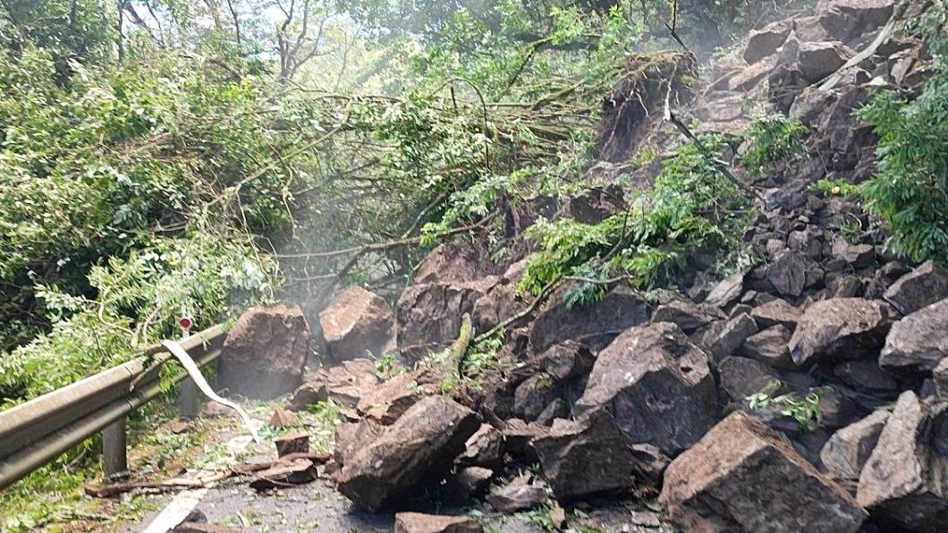 台14甲線翠峰段落石阻斷道路　最快下午5時搶通