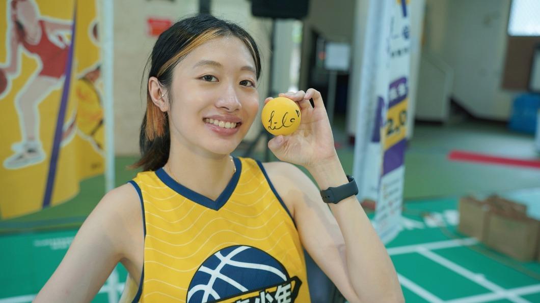 北影「非常新人」高倩怡曬美腿 受邀球賽宣傳大使憶珍貴初衷