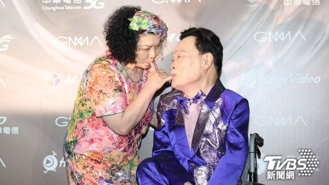 才拿歌王告白愛妻！阿吉仔婚外情被挖　「風流史」曝光