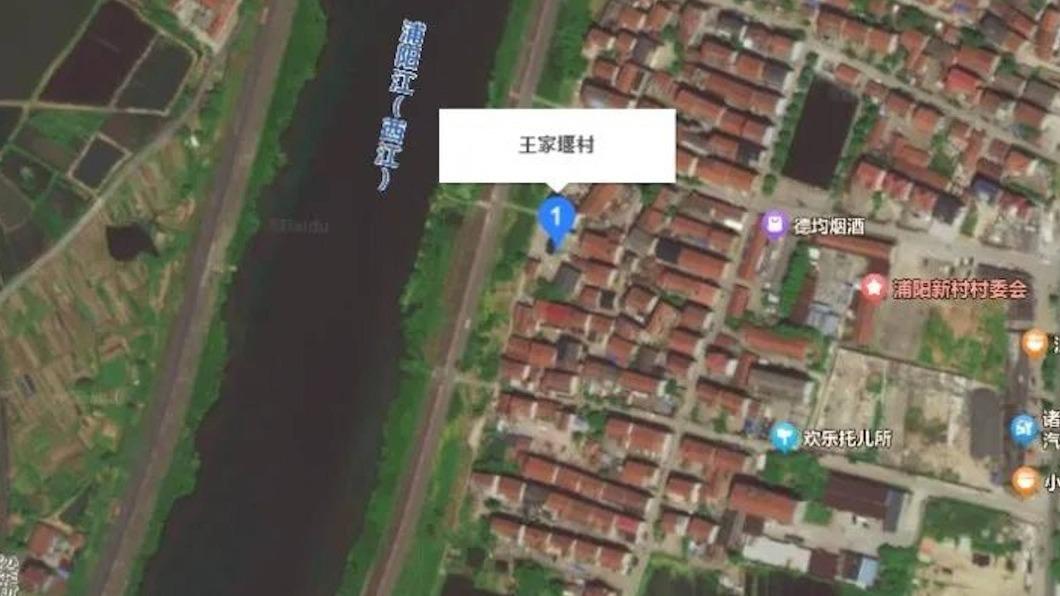 諸暨市日前推動收地工作,發現其中一戶人的房屋還在,但戶主一家三口先後離世。(圖/翻攝自微博)