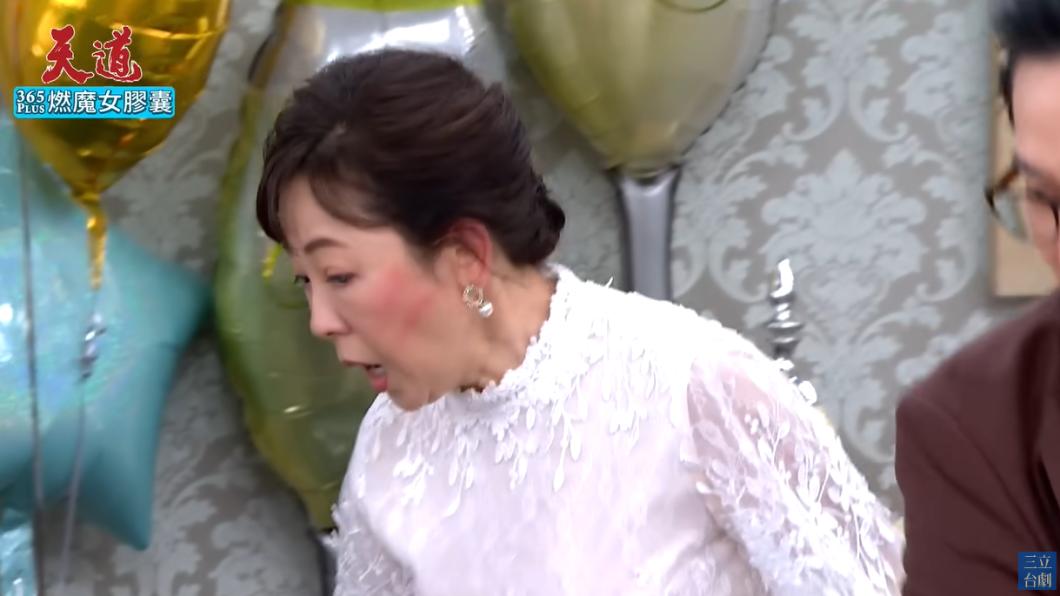 況明潔虐待林健寰與前妻所生女兒，假面具被拆穿遭打巴掌。（圖／翻攝自三立台劇 SET Drama YouTube）