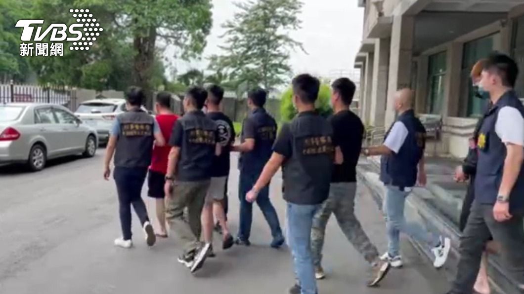 詐團稱「不控車」高價收購帳戶!人頭慘淪豬仔 遭鎮暴槍凌虐