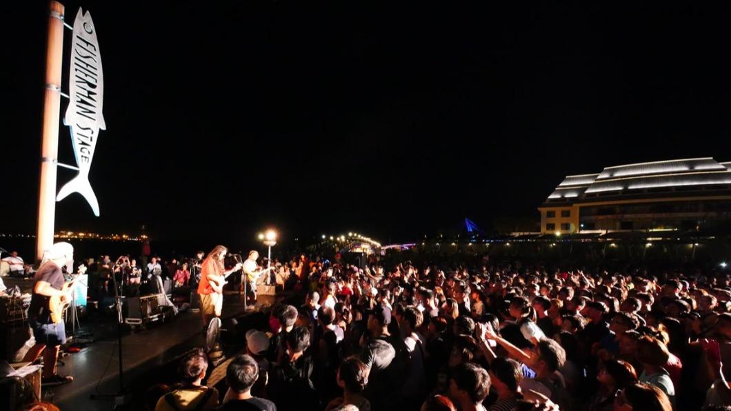「河海音樂季」在淡水漁人舞台開唱。（圖/新北觀光局提供）