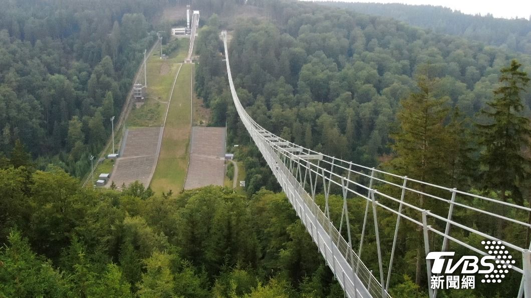 Skywalk Willingen吊橋7月1日正式開放(圖/達志影像路透社)