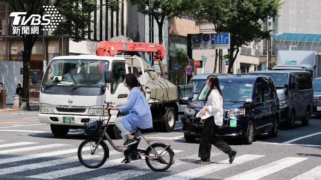 台灣民眾對日本的交通安全狀況大多抱有良好印象,但其實日本部分縣市過去也曾有惡名昭彰的駕車不禮讓問題。(示意圖/shutterstock達志影像)