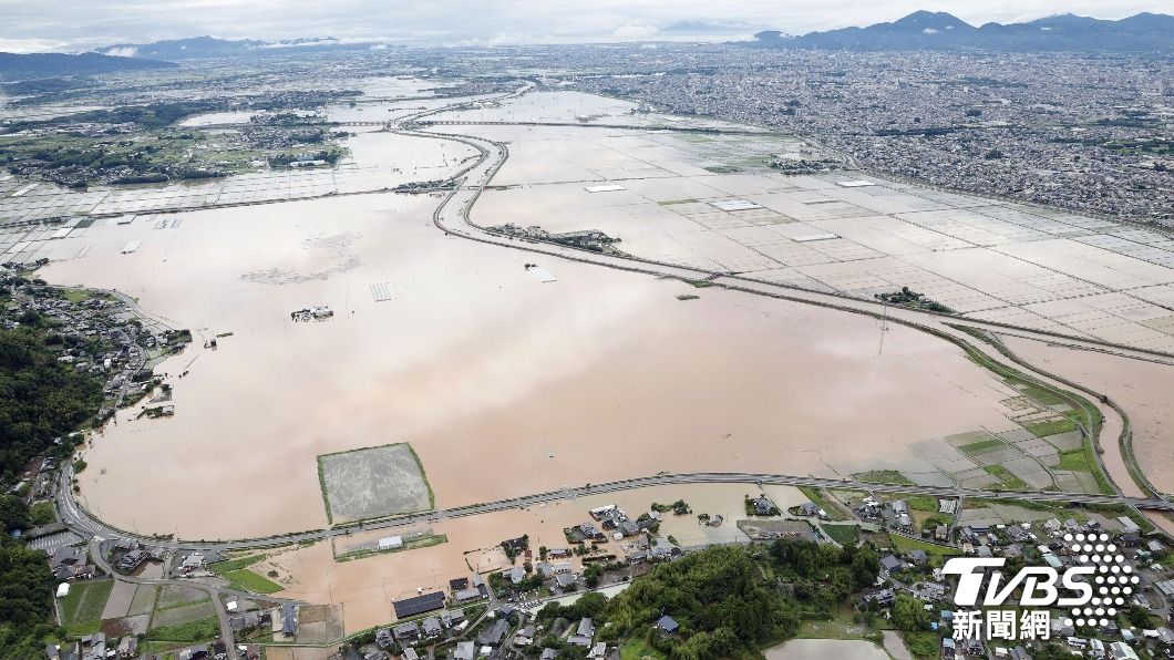 熊本市及福岡、佐賀、大分、宮崎和鹿兒島等縣的一些市町村發出了撤離命令。(圖/達志影像美聯社)