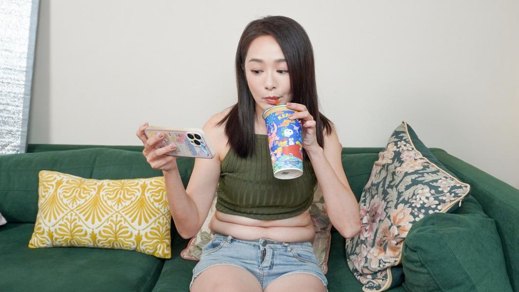 八點檔女神崩壞照外流！茵芙爆肥炸出「三層油肚」遭誤認孕婦