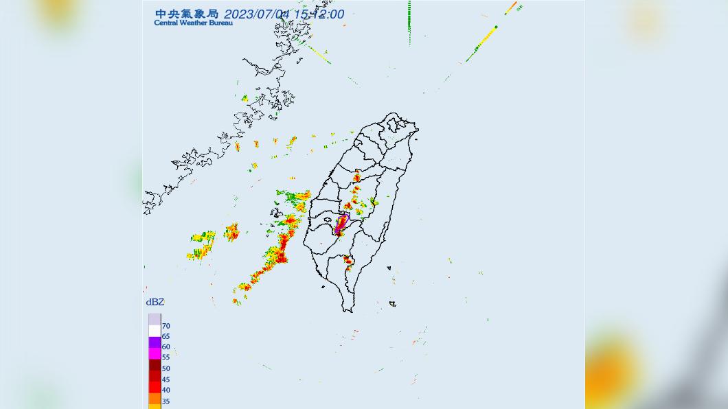 快訊/國家警報響!午後對流旺盛 台中、嘉義共五山區留意大雷雨