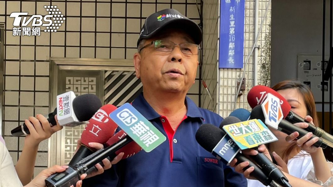 轄區里長說明該母子平日相處情形。(圖/曾健銘攝)