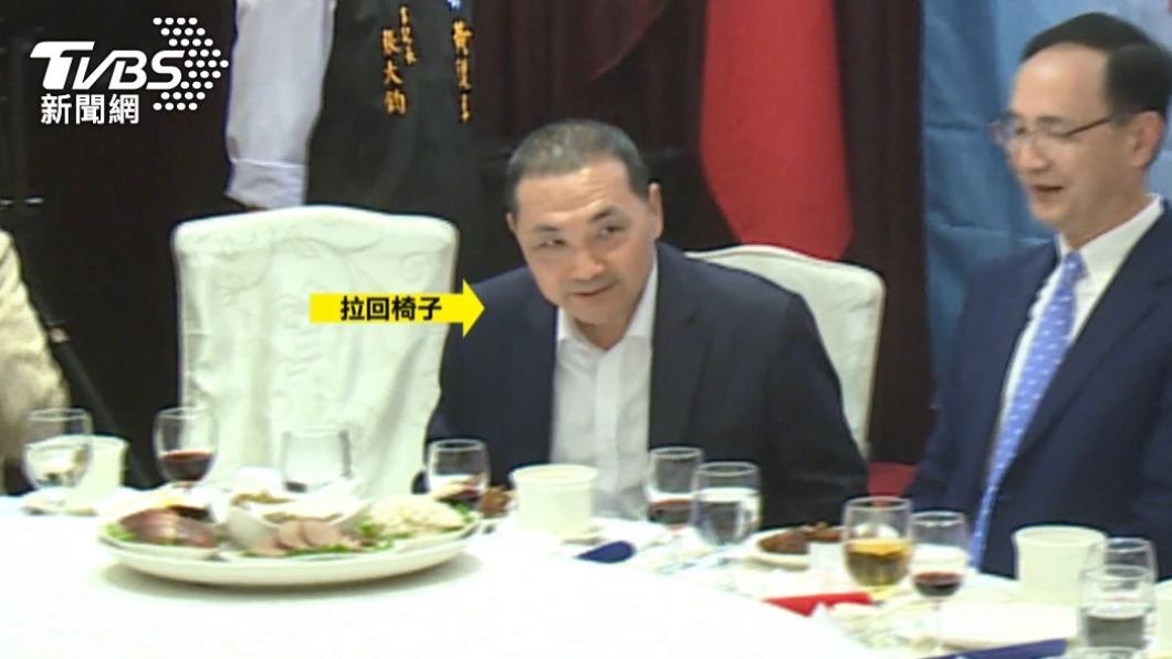 韓國瑜座位被侯友宜挪動。(圖/TVBS資料畫面)