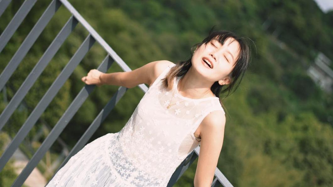 王喬尹指控,張三不斷對她毛手毛腳。(圖/翻攝自王喬尹臉書)
