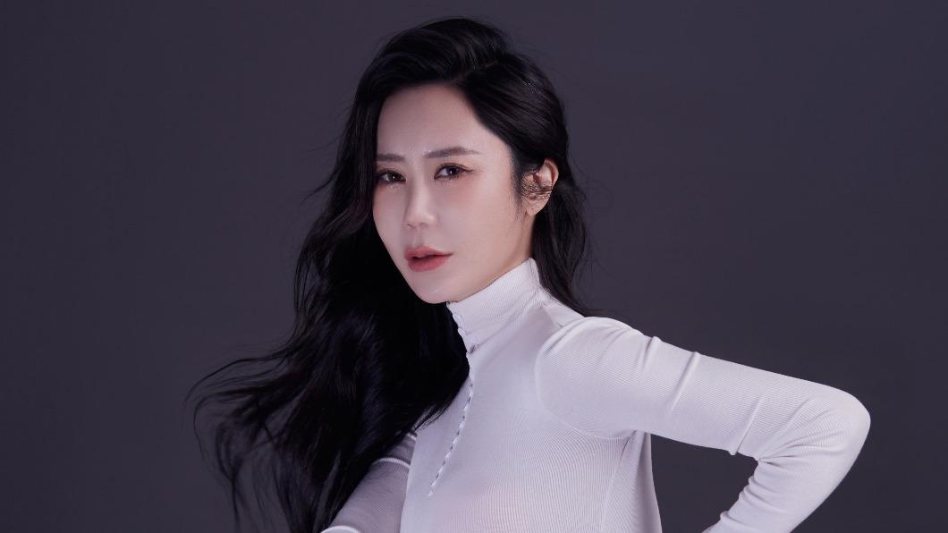 晉升女企業家!前元祖少奶奶離婚後變超美 被猛盯身體這樣做