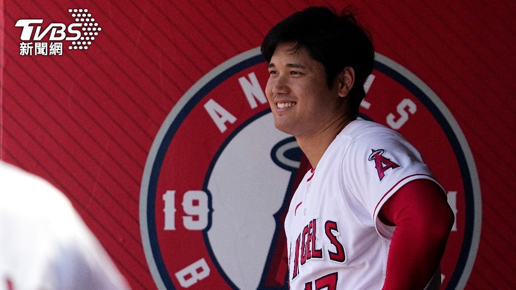 超暖!大谷翔平本想回收31轟 得知少年接到球秒放棄