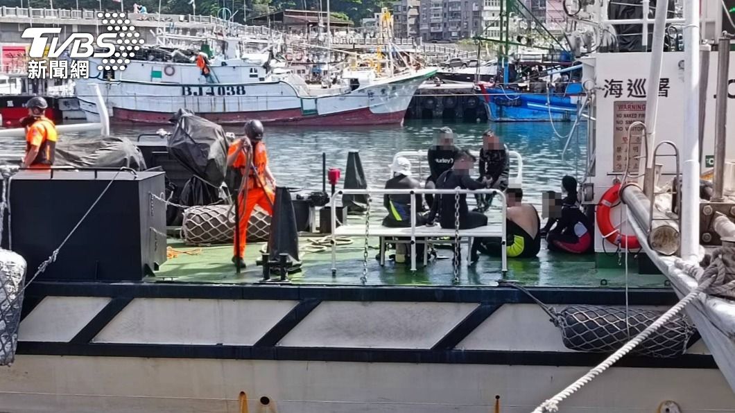 瑞芳蝙蝠洞8潛客被沖到外海游不回 海上漂流半小時獲救