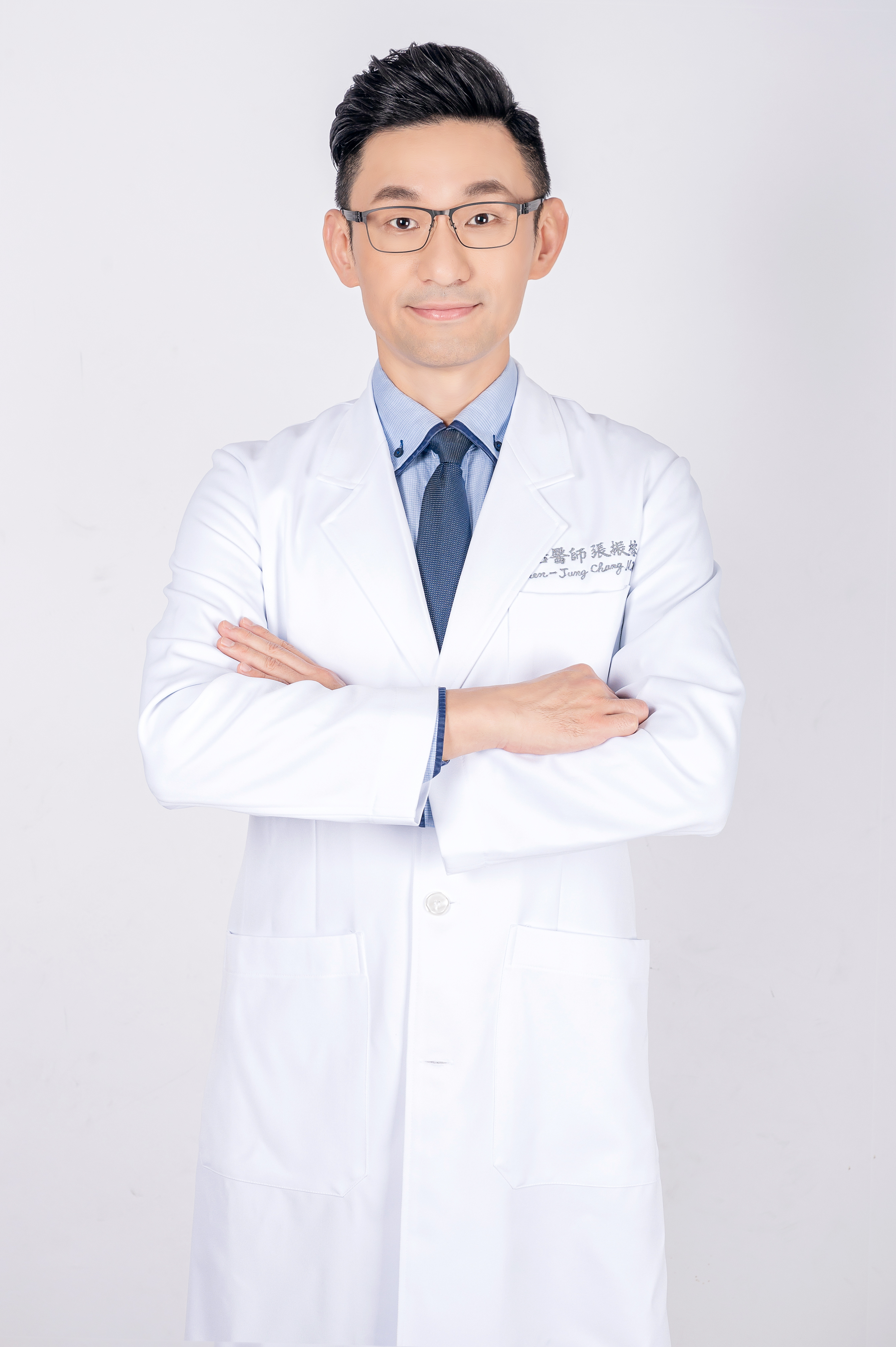 醫師張振榕專攻肝膽腸胃科。(圖/艾迪昇傳播提供)