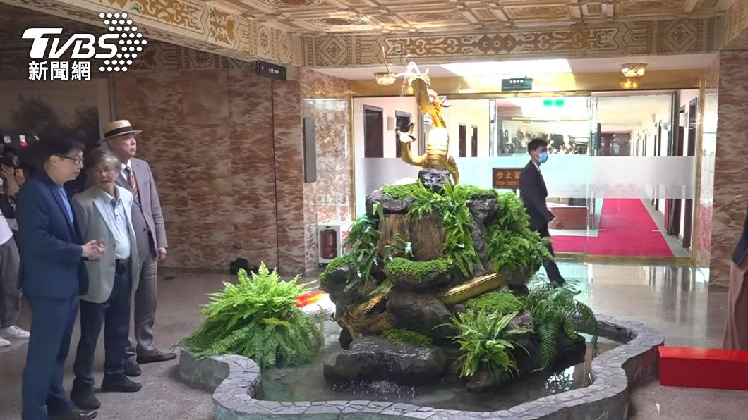 風水安了!遭天花板斷頭 搶修1週圓山飯店百年金龍復活