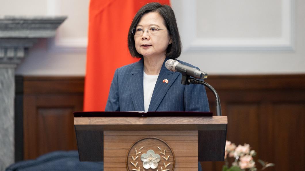 總統蔡英文今(6日)於總統府內接見「加拿大國會議員訪問團」。（圖/總統府提供）