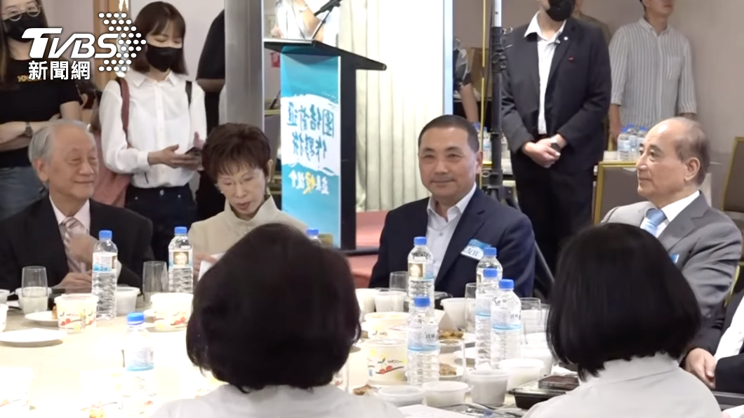 靠攏深藍?統派郁慕明現身挺侯 朱立倫嫡系:爭取各光譜支持