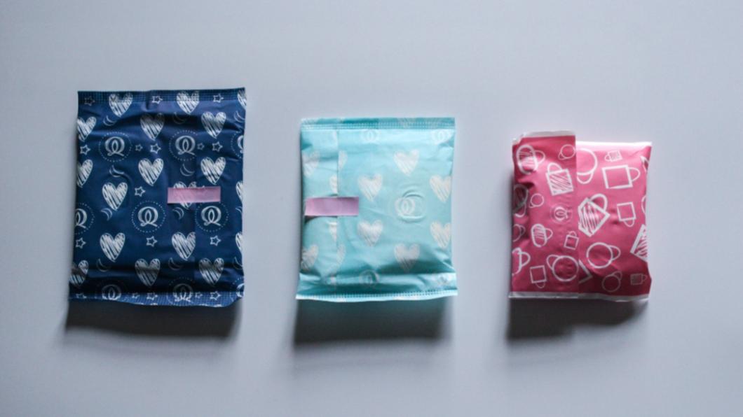 布朗食品公司的一名女經理召集女員工,只為調查是誰將用過的衛生棉丟錯垃圾箱。(圖/翻攝自Twitter)