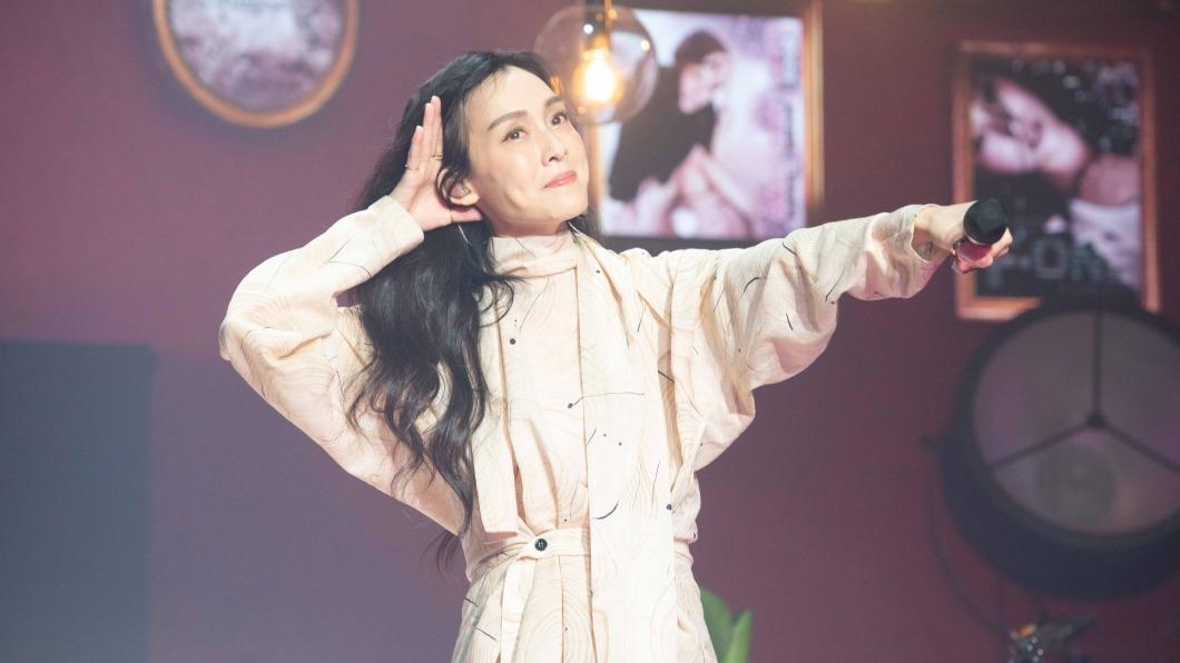 范瑋琪演唱會喊卡!原因瘋傳 網友「自製精美燈牌」全泡湯