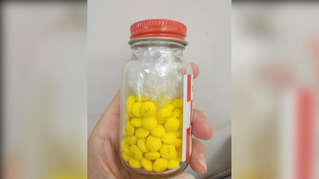 為何保健品罐子都塞塑膠袋？內行人揭真實用途：千萬別丟掉