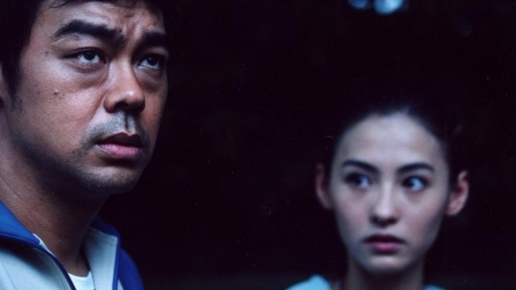 張柏芝(圖右)和劉青雲(圖左)拍《忘不了》,張柏芝憑此片在2003年成為金像獎影后。(圖/翻攝自微博)