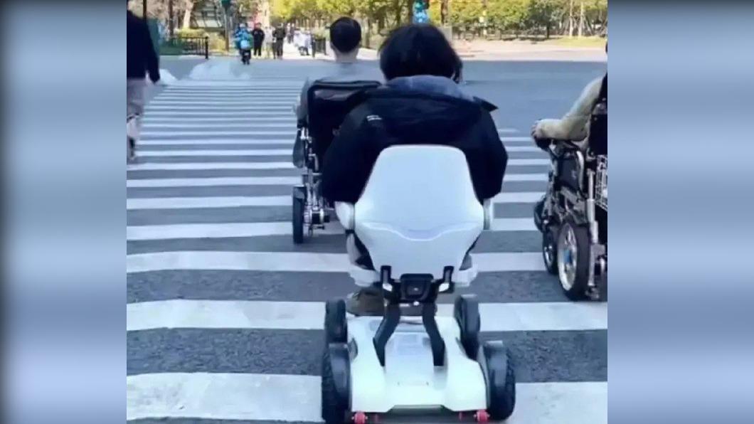 電動輪椅銷量大增。(圖/翻攝自微博)