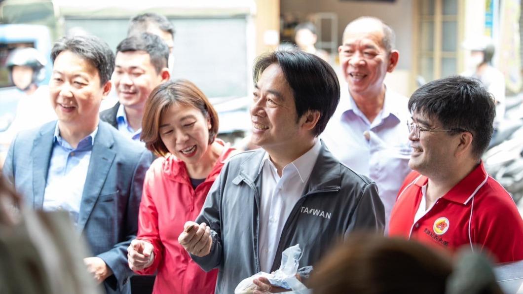 賴清德昨日赴東海商圈。（圖／翻攝自曾威臉書）