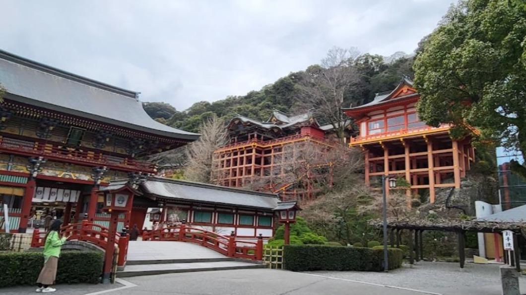 孕婦赴日神社參拜身上玉珮竟「斷掉消失」 尪驚:太子爺擋不住?
