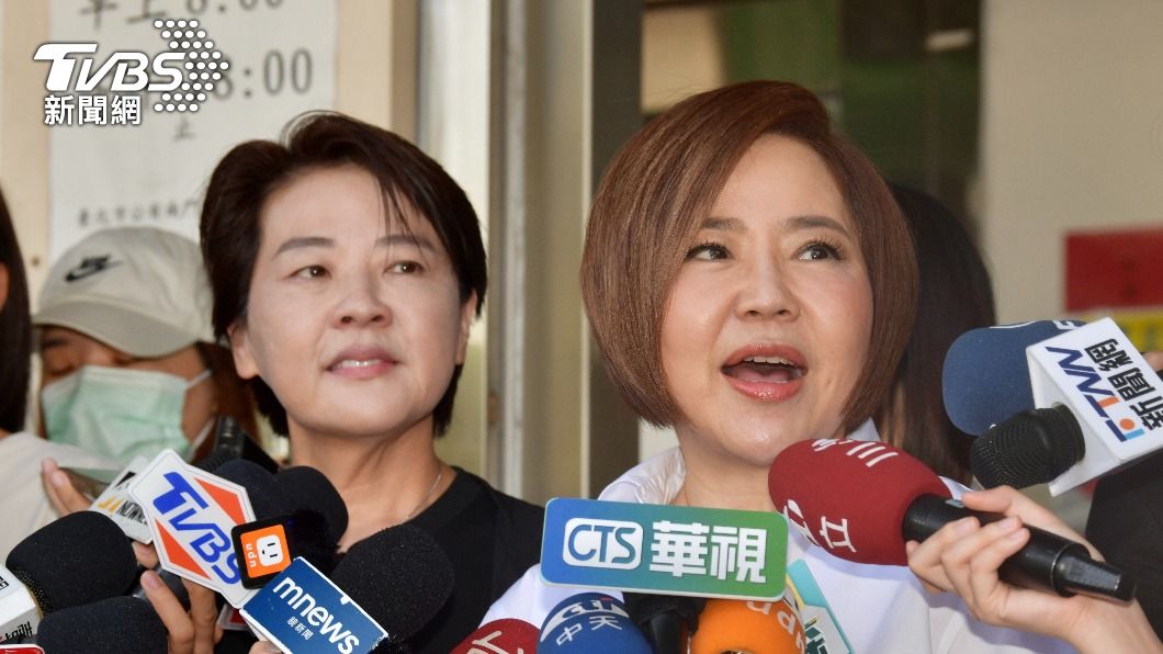 針對投降一事,黃珊珊表示「聽聽就好」。(圖/胡瑞麒攝)
